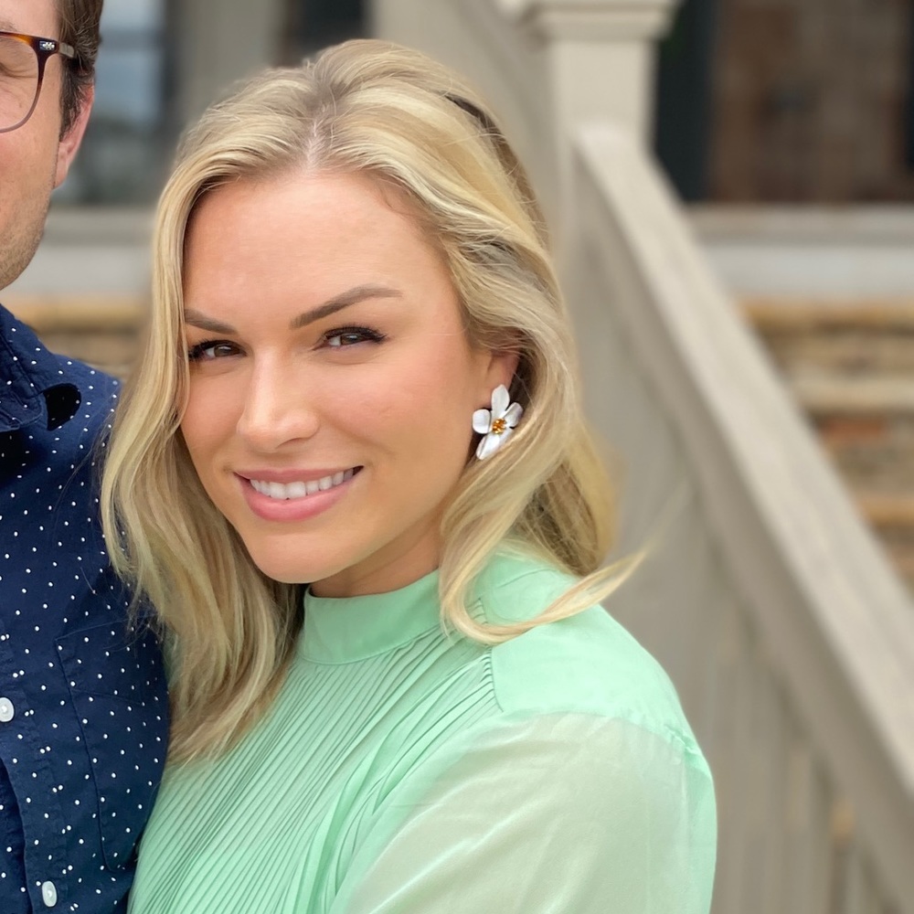 Meet your Posher, Melanie